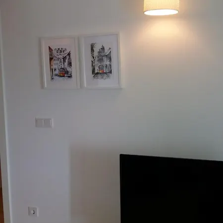 Miradouro De Santa Luzia Lisbon